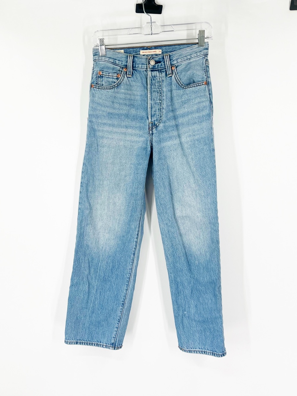 Levi’s Ribcage Straight Ankle Jeans Button Fly High Rise